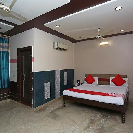 Sheel Gopal Vision Hotel Mathura Exterior foto