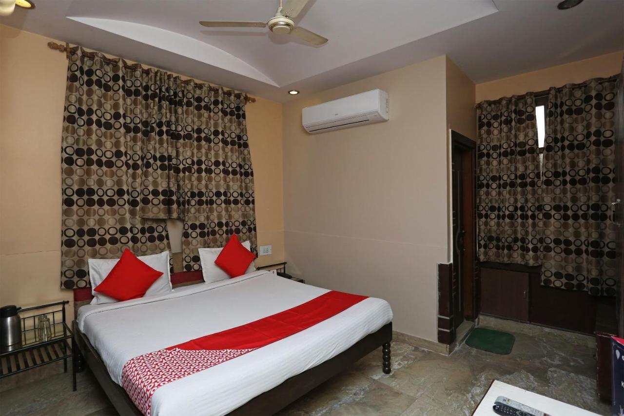 Sheel Gopal Vision Hotel Mathura Exterior foto